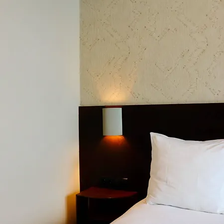 Omega Амстердам