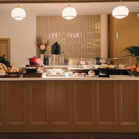 Omega 3* Амстердам