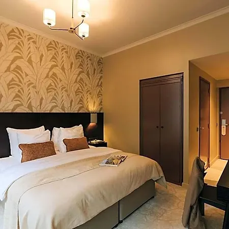 Omega Hotel 3*